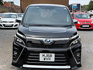 Used 2019 Toyota Voxy MPV Black - Interior and Exterior details 2