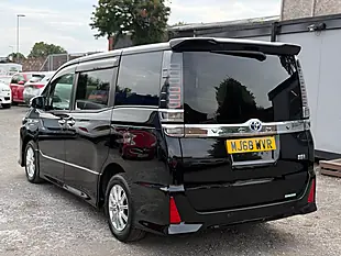 Used 2019 Toyota Voxy MPV Black - Interior and Exterior details 5