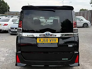 Used 2019 Toyota Voxy MPV Black - Interior and Exterior details 6