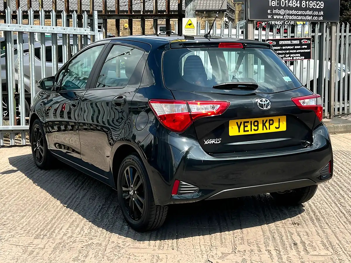 Used 2019 Toyota Yaris Active Black - Interior and Exterior details 11