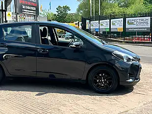 Used 2019 Toyota Yaris Active Black - Interior and Exterior details 13