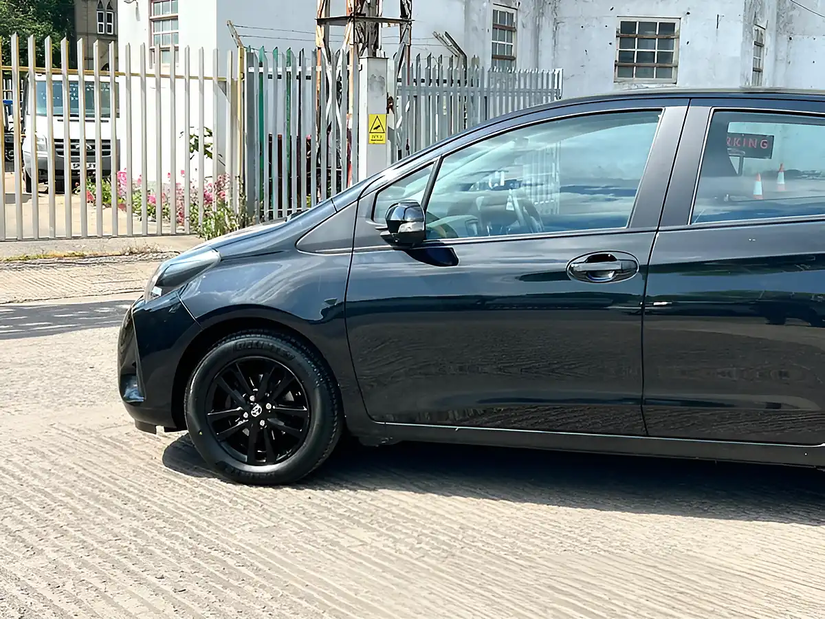 Used 2019 Toyota Yaris Active Black - Interior and Exterior details 16