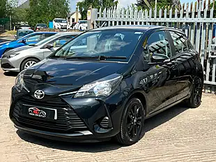 Used 2019 Toyota Yaris Active Black - Interior and Exterior details 5