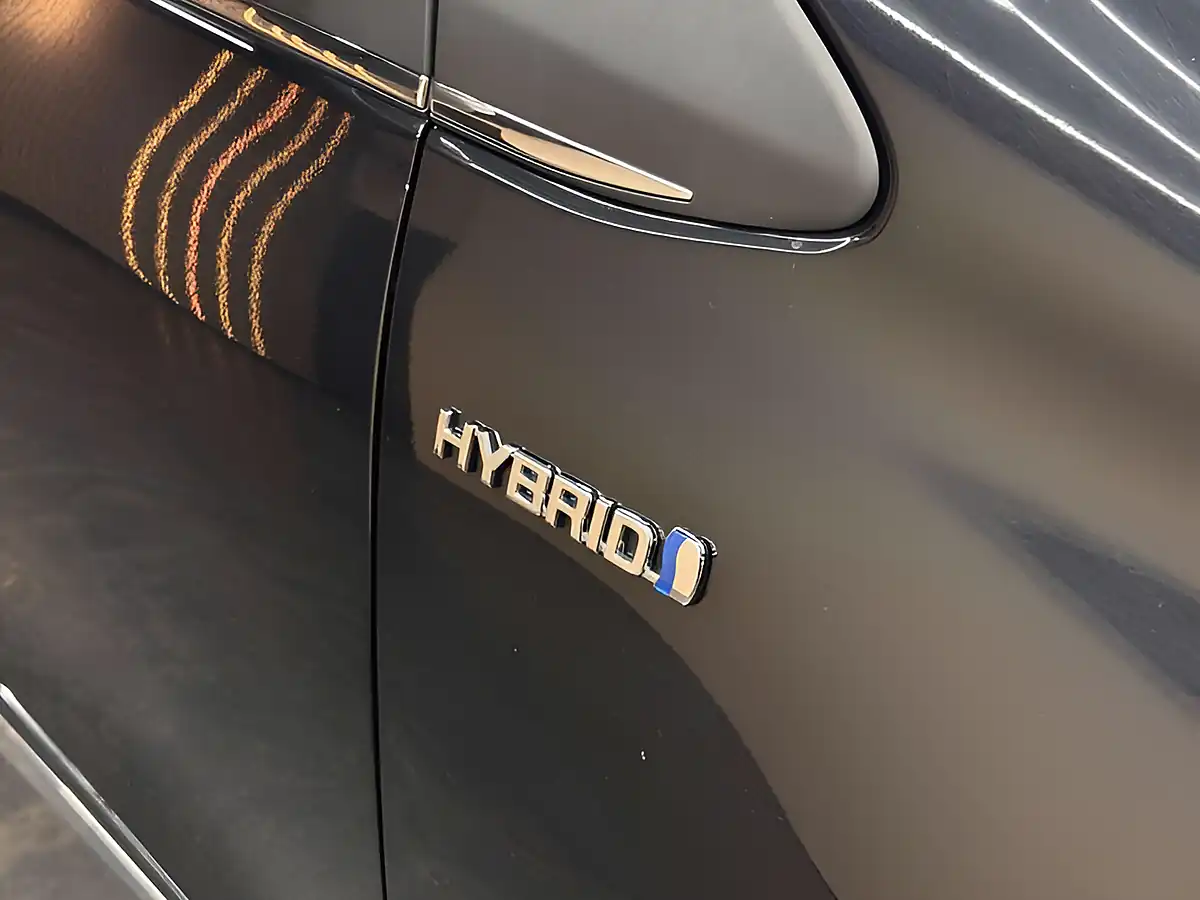 Used 2019 Toyota Yaris Excel Black - Interior and Exterior details 13