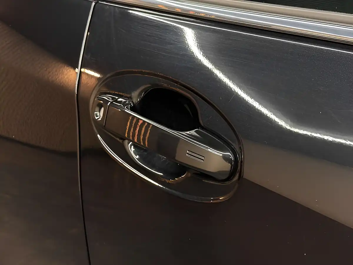 Used 2019 Toyota Yaris Excel Black - Interior and Exterior details 14