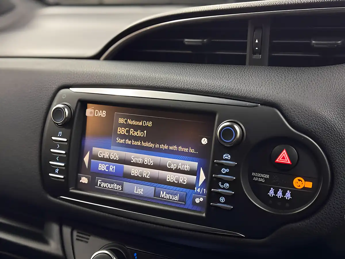 Used 2019 Toyota Yaris Excel Black - Interior and Exterior details 15