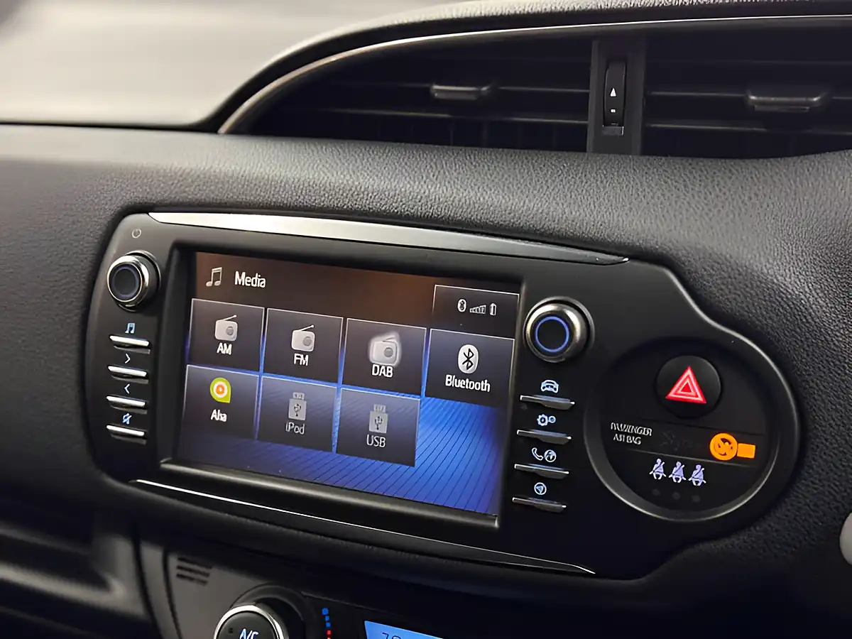 Used 2019 Toyota Yaris Excel Black - Interior and Exterior details 16