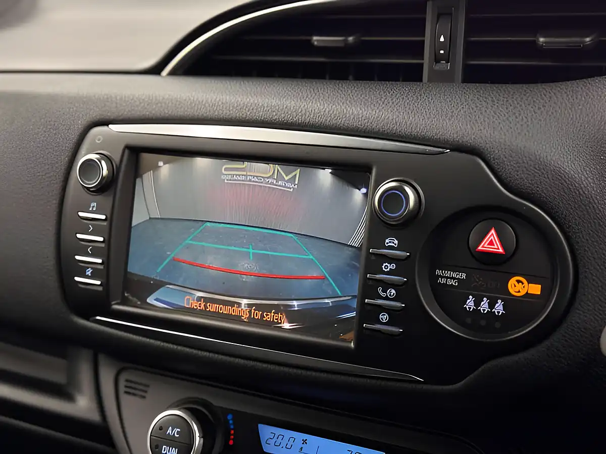 Used 2019 Toyota Yaris Excel Black - Interior and Exterior details 19