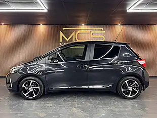 Used 2019 Toyota Yaris Excel Black - Interior and Exterior details 4