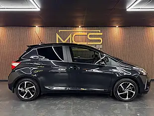 Used 2019 Toyota Yaris Excel Black - Interior and Exterior details 7