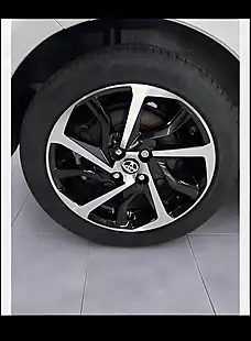 Used 2019 Toyota Yaris Excel White - Interior and Exterior details 9