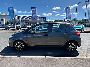 Used 2019 Toyota Yaris Grey - Interior and Exterior details 4