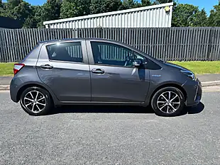 Used 2019 Toyota Yaris Grey - Interior and Exterior details 5