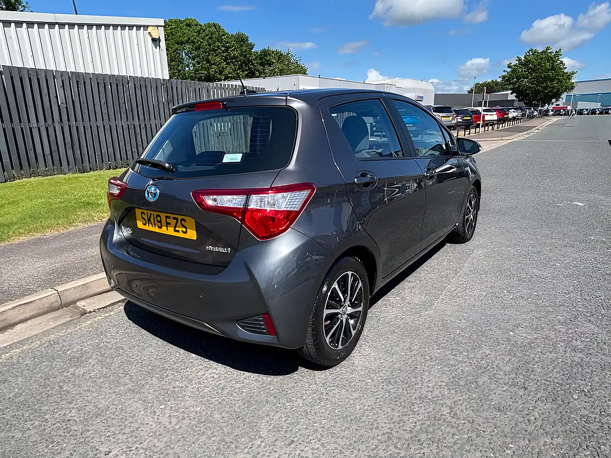 Used 2019 Toyota Yaris Grey - Interior and Exterior details 8