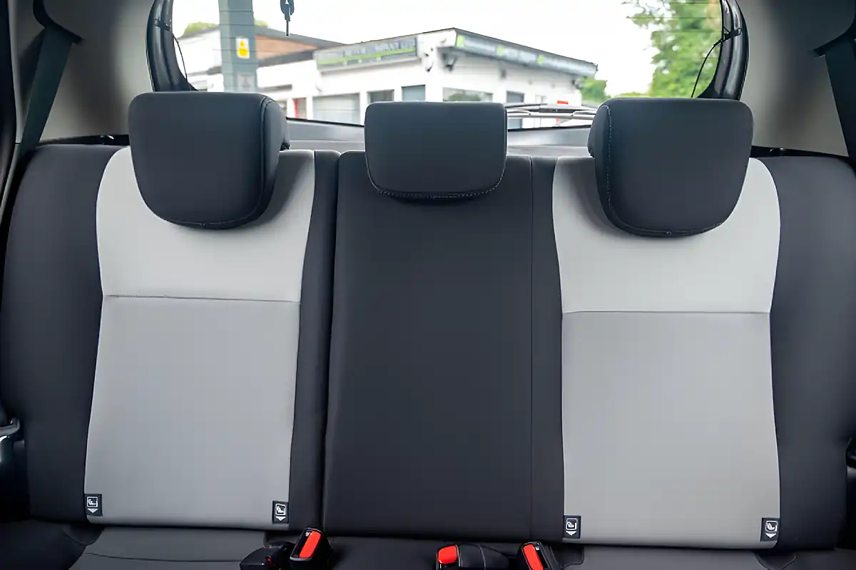 Used 2019 Toyota Yaris Icon Decuma Grey - Interior and Exterior details 13