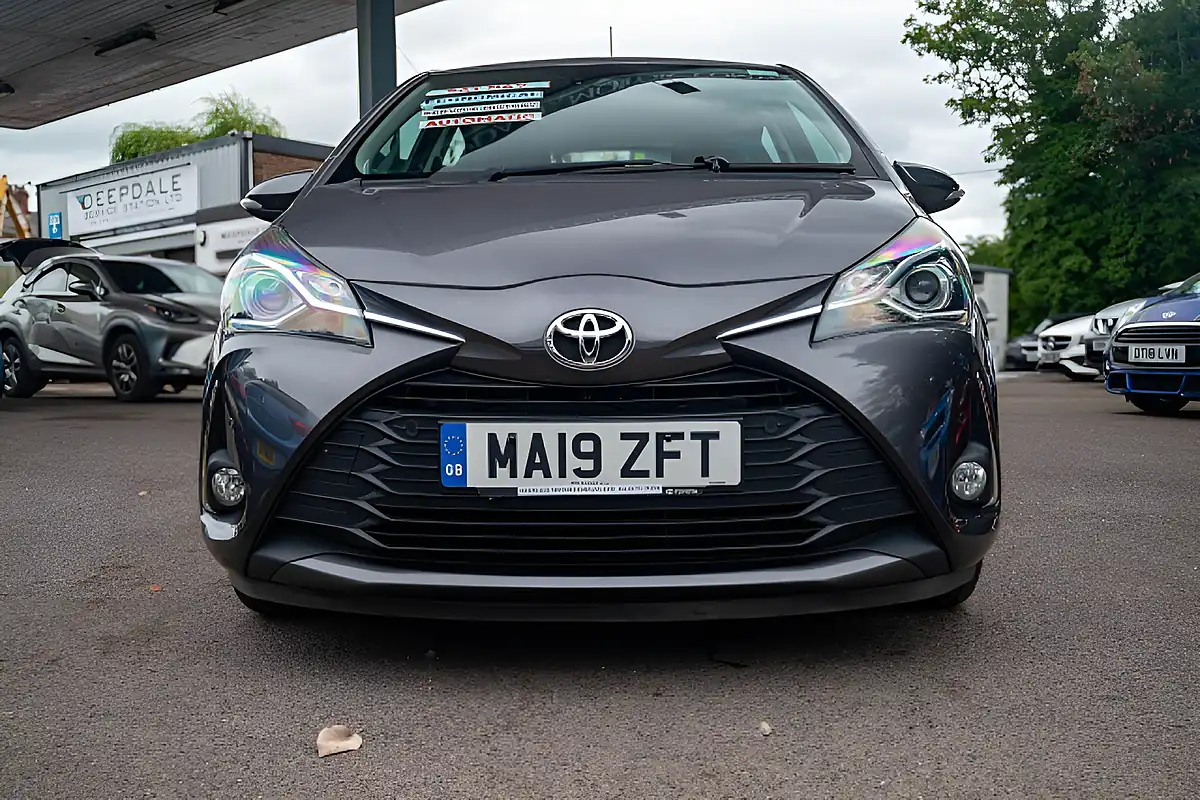 Used 2019 Toyota Yaris Icon Decuma Grey - Interior and Exterior details 2