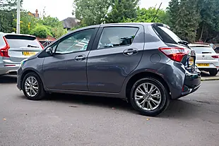 Used 2019 Toyota Yaris Icon Decuma Grey - Interior and Exterior details 6