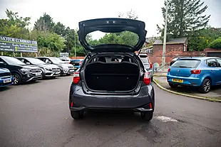 Used 2019 Toyota Yaris Icon Decuma Grey - Interior and Exterior details 9