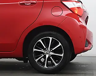 Used 2019 Toyota Yaris Icon Tech Chilli Red - Interior and Exterior details 16