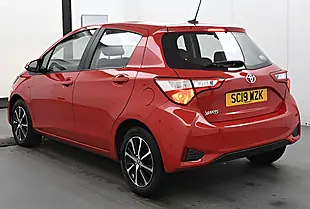 Used 2019 Toyota Yaris Icon Tech Chilli Red - Interior and Exterior details 4