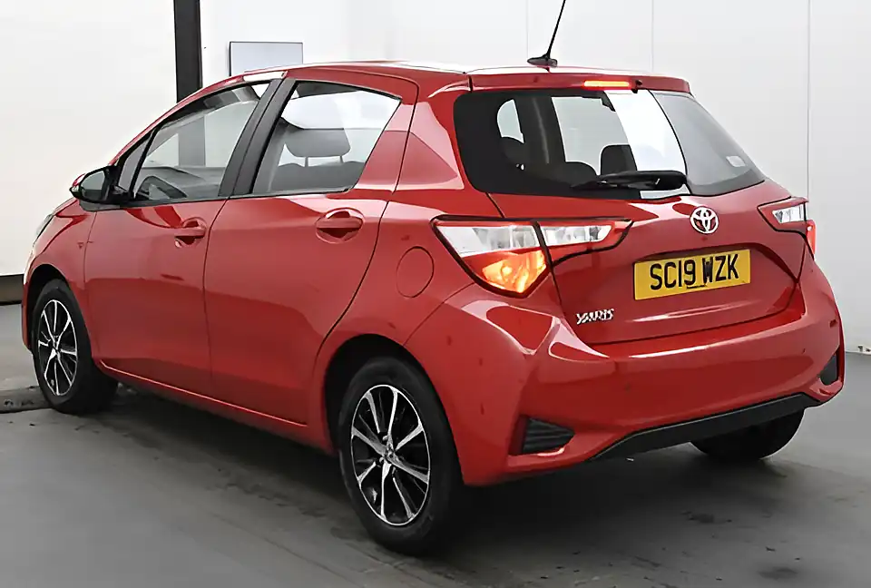 Used 2019 Toyota Yaris Icon Tech Chilli Red - Interior and Exterior details 4
