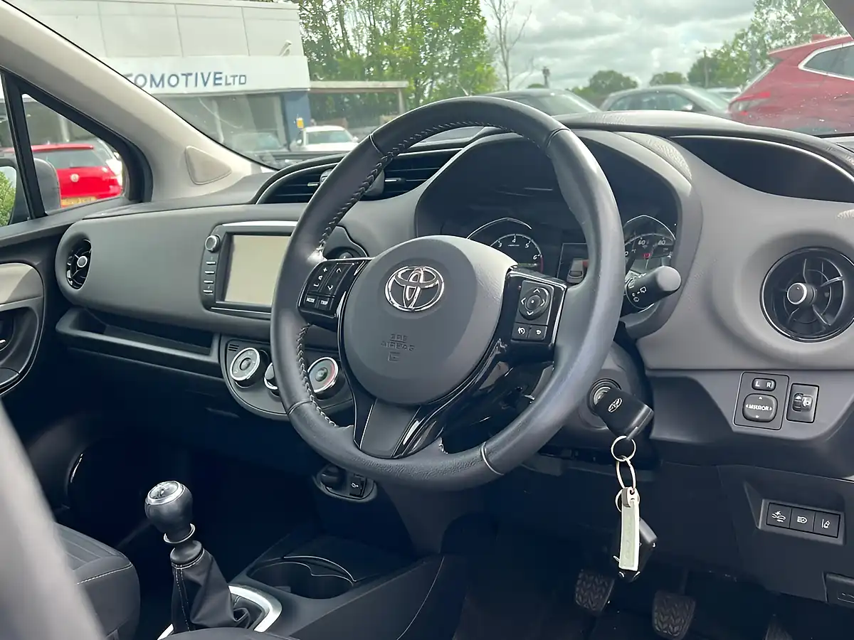 Used 2019 Toyota Yaris Icon Tech Eclipse Black - Interior and Exterior details 15