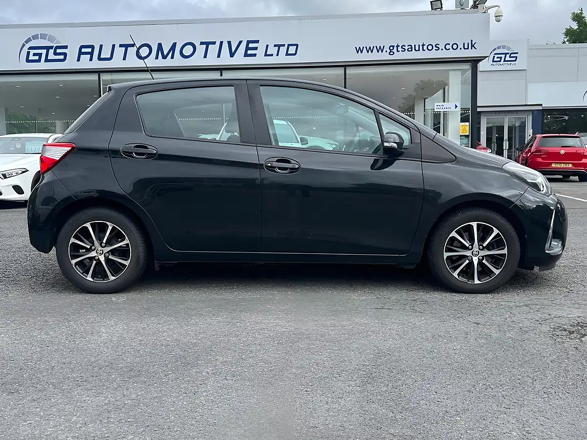 Used 2019 Toyota Yaris Icon Tech Eclipse Black - Interior and Exterior details 5