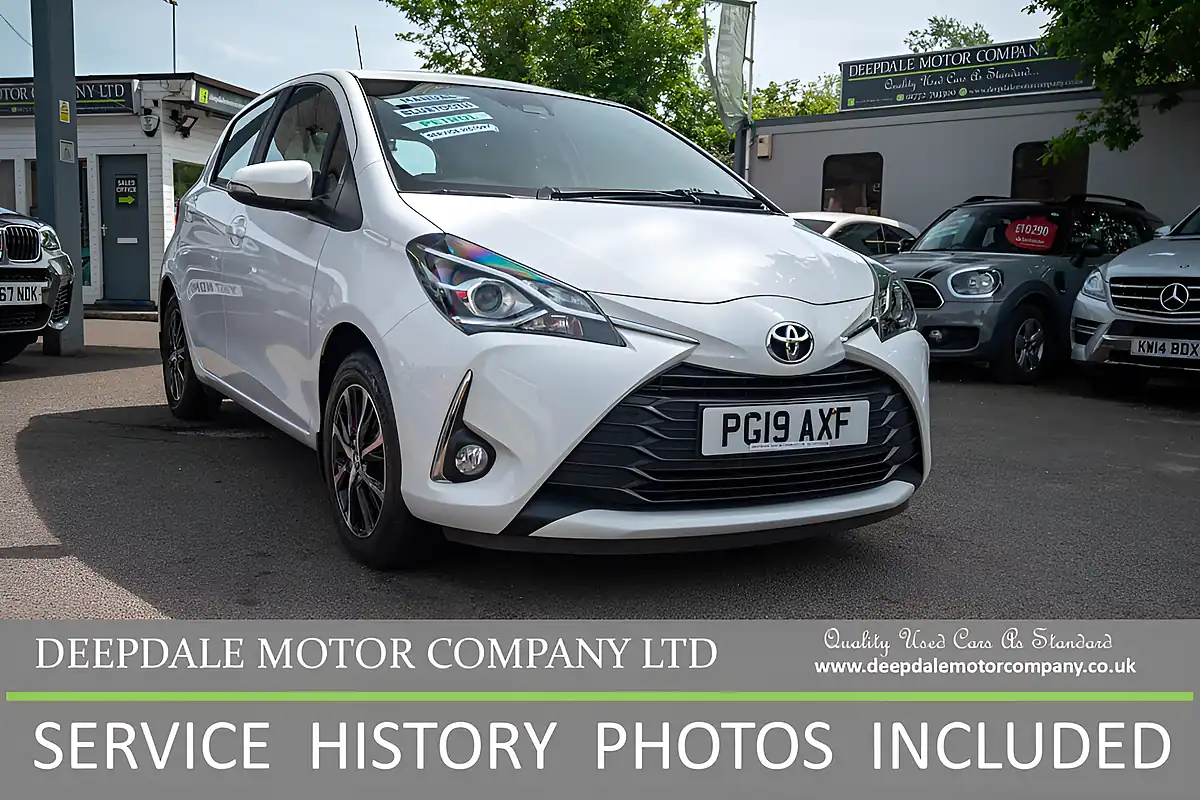 Used 2019 Toyota Yaris Icon Tech Glacier White - Front View
