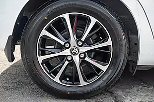 Used 2019 Toyota Yaris Icon Tech Glacier White - Interior and Exterior details 10