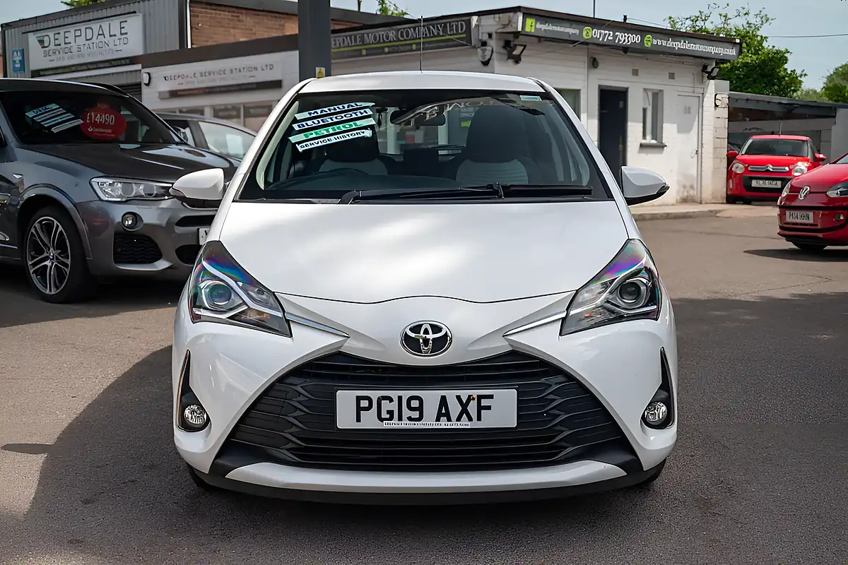 Used 2019 Toyota Yaris Icon Tech Glacier White - Interior and Exterior details 3
