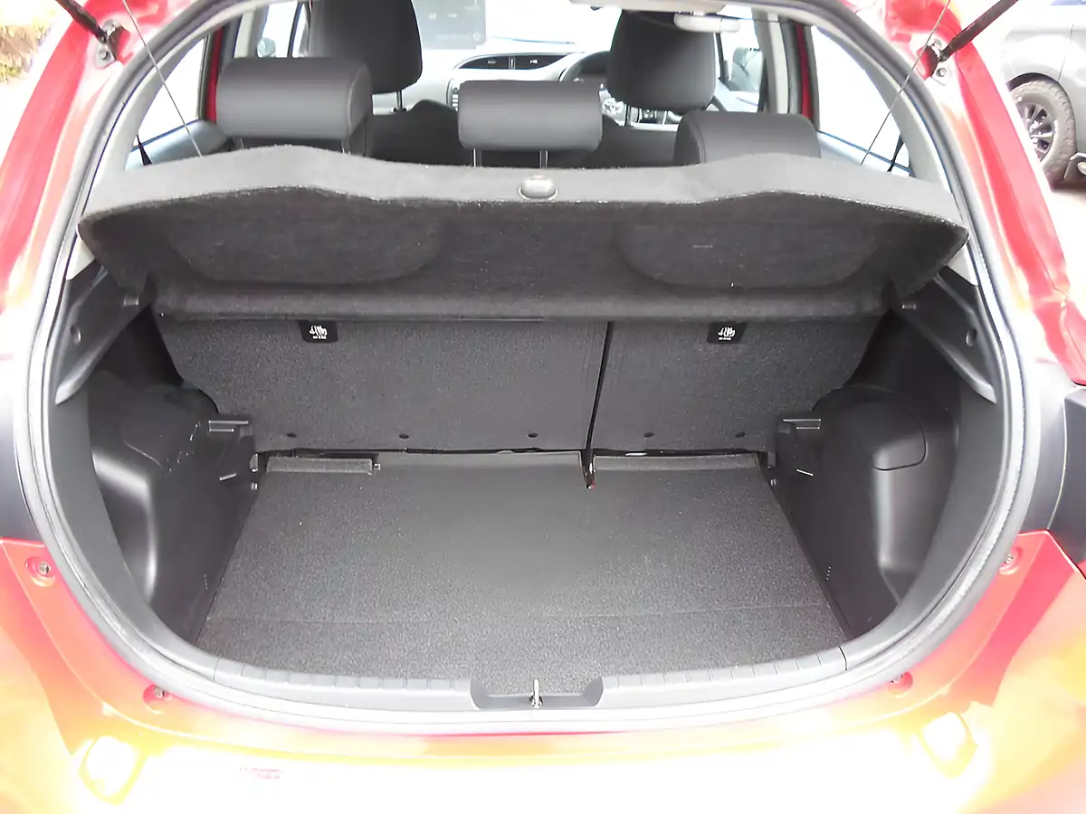 Used 2019 Toyota Yaris Icon Tech Red - Interior and Exterior details 11