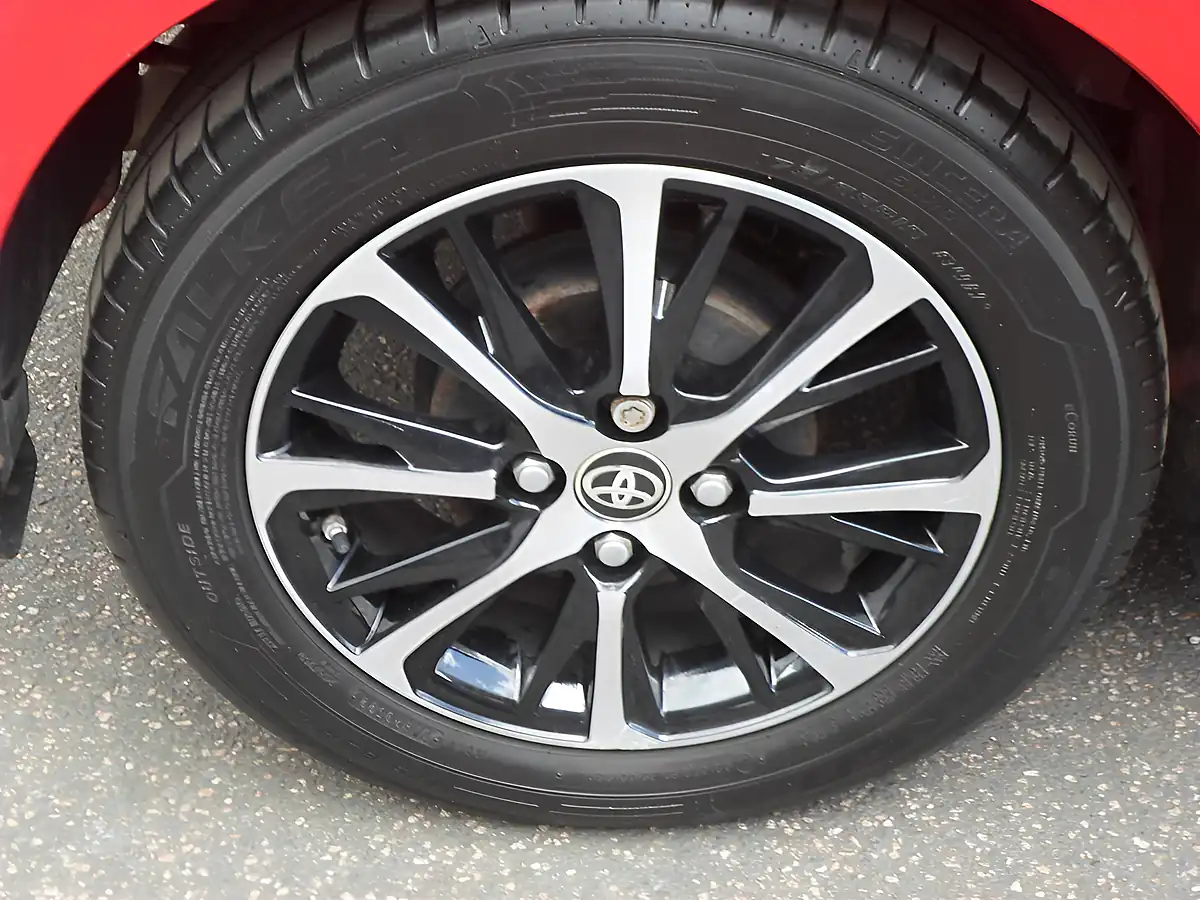 Used 2019 Toyota Yaris Icon Tech Red - Interior and Exterior details 13