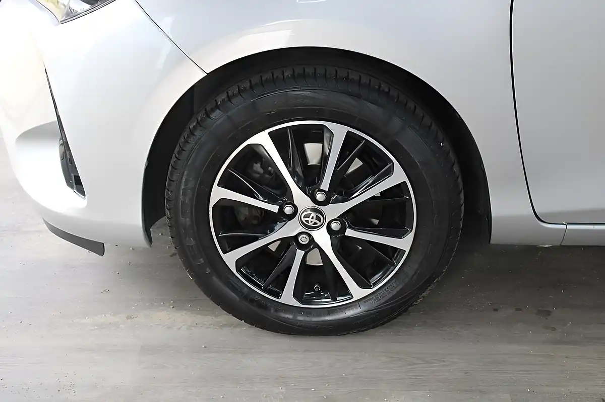 Used 2019 Toyota Yaris Icon Tech Silver - Interior and Exterior details 11