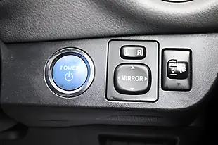 Used 2019 Toyota Yaris Icon Tech Silver - Interior and Exterior details 16