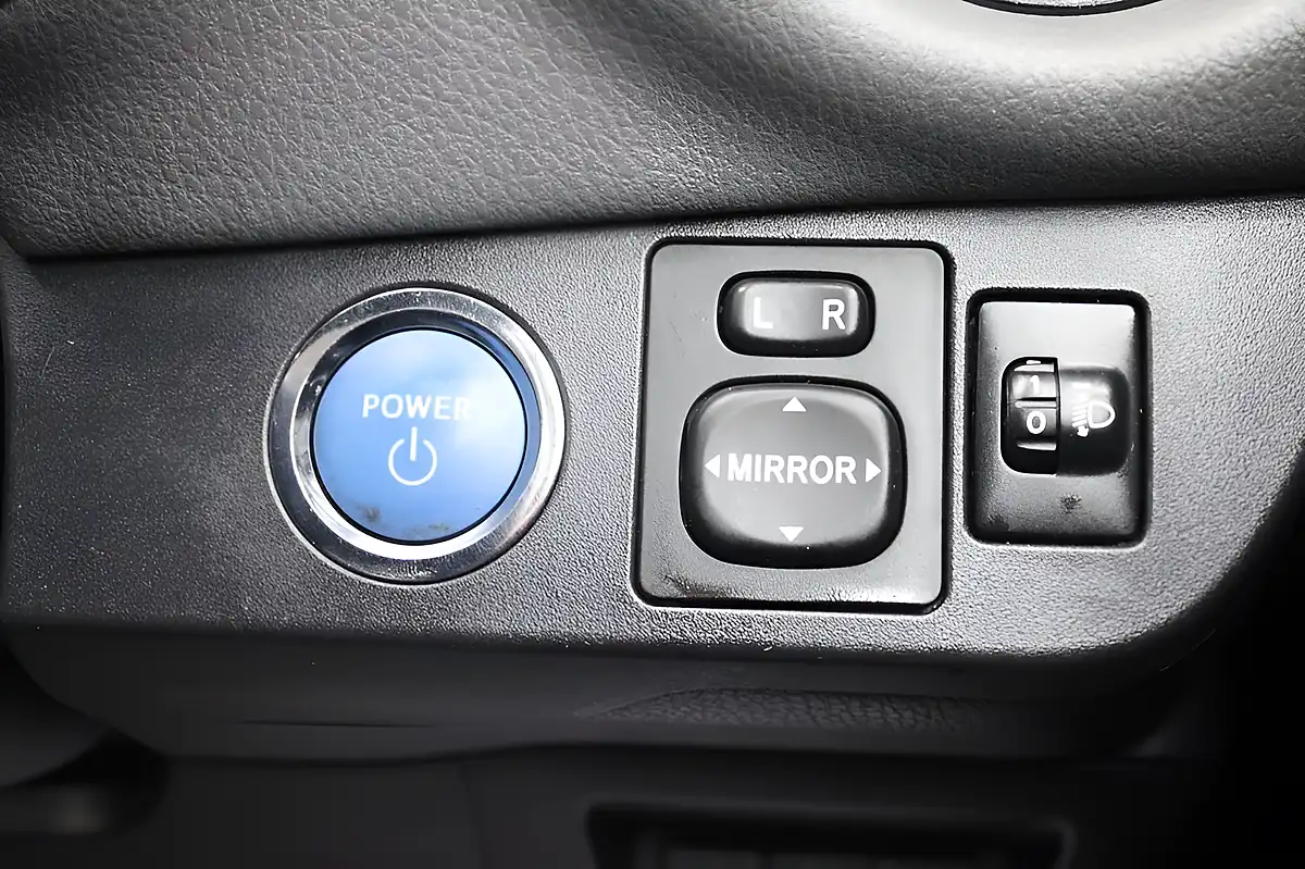 Used 2019 Toyota Yaris Icon Tech Silver - Interior and Exterior details 16