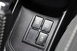 Used 2019 Toyota Yaris Icon Tech Silver - Interior and Exterior details 20