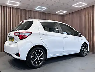 Used 2019 Toyota Yaris Icon Tech White - Interior and Exterior details 10