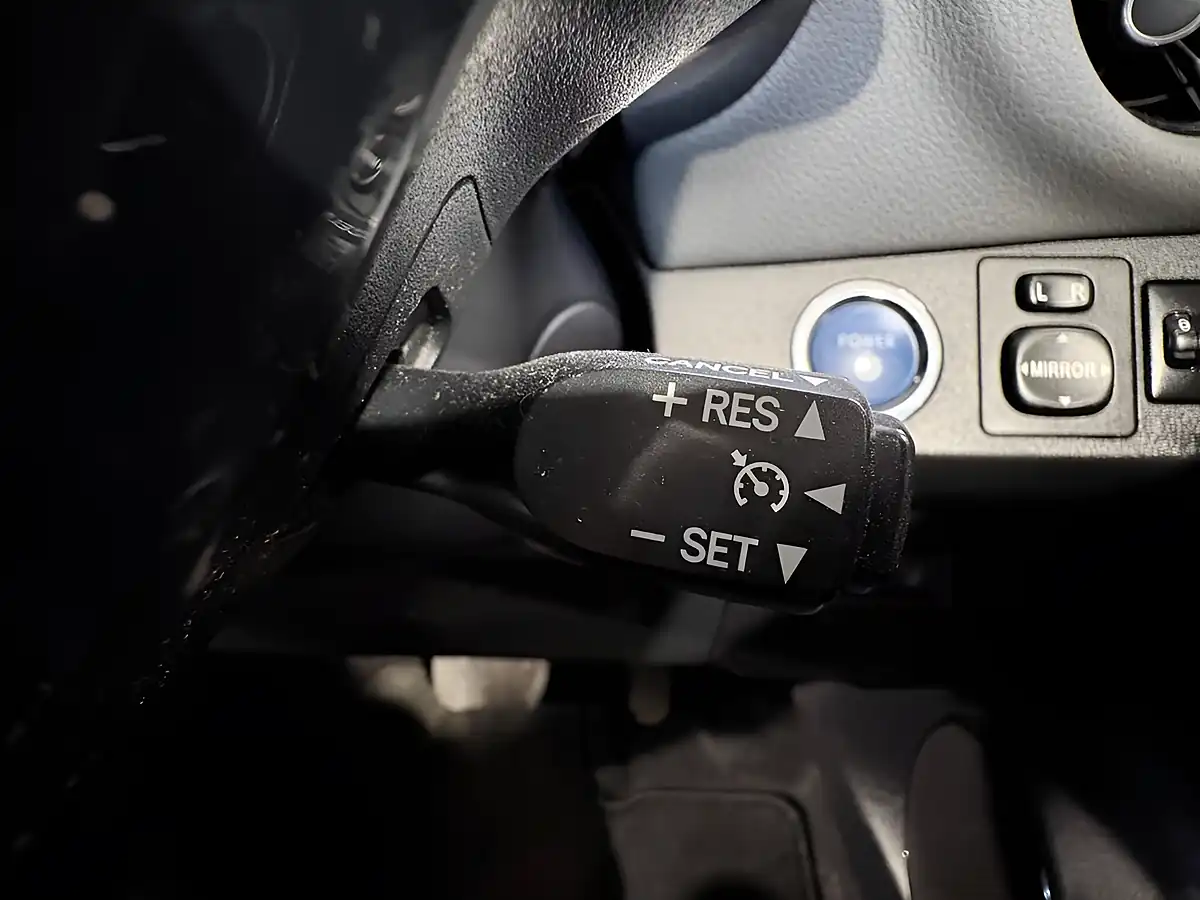 Used 2019 Toyota Yaris Icon Tech White - Interior and Exterior details 20