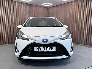 Used 2019 Toyota Yaris Icon Tech White - Interior and Exterior details 3