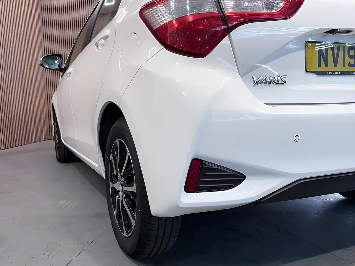 Used 2019 Toyota Yaris Icon Tech White - Interior and Exterior details 5