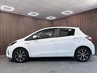 Used 2019 Toyota Yaris Icon Tech White - Interior and Exterior details 7