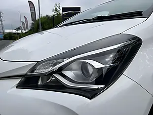 Used 2019 Toyota Yaris Icon Tech White - Interior and Exterior details 19