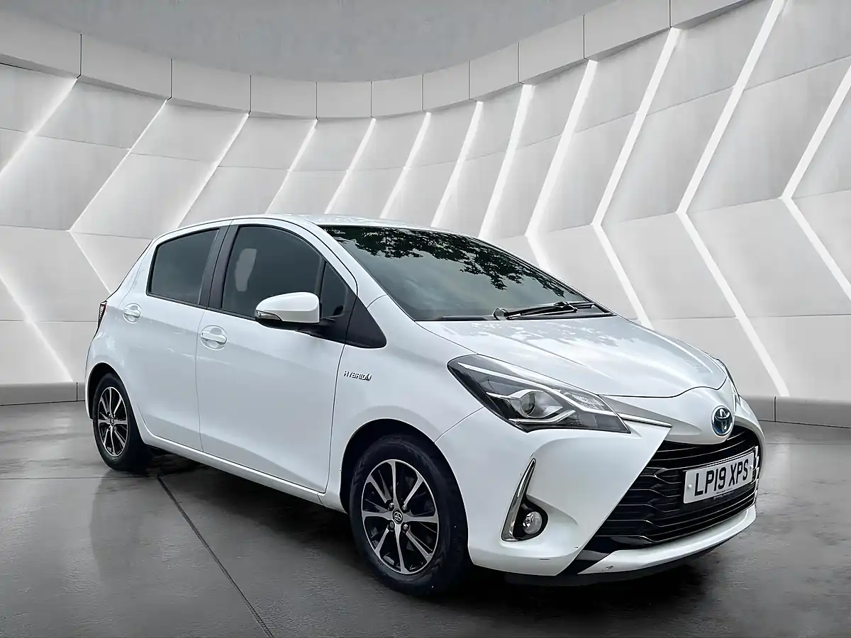 Used 2019 Toyota Yaris Icon Tech White - Interior and Exterior details 3