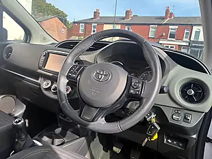 Used 2019 Toyota Yaris Icon White - Interior and Exterior details 10