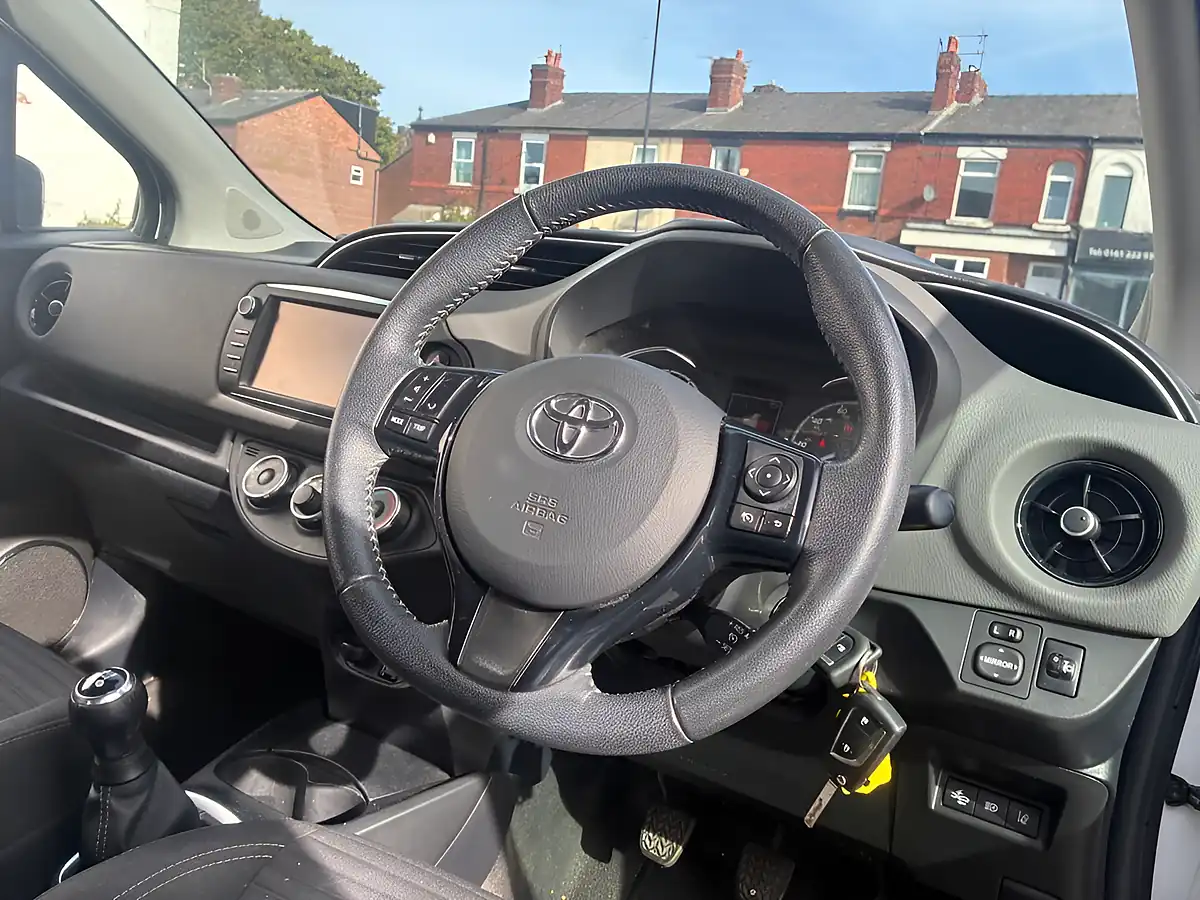 Used 2019 Toyota Yaris Icon White - Interior and Exterior details 10