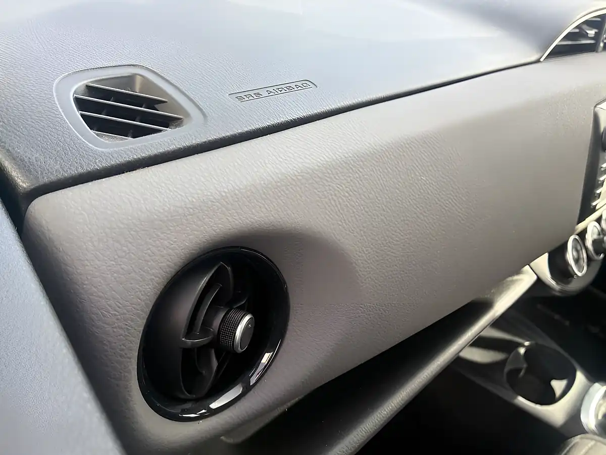 Used 2019 Toyota Yaris Icon White - Interior and Exterior details 12