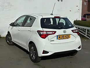 Used 2019 Toyota Yaris Icon White - Interior and Exterior details 5
