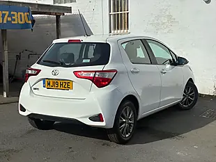 Used 2019 Toyota Yaris Icon White - Interior and Exterior details 8