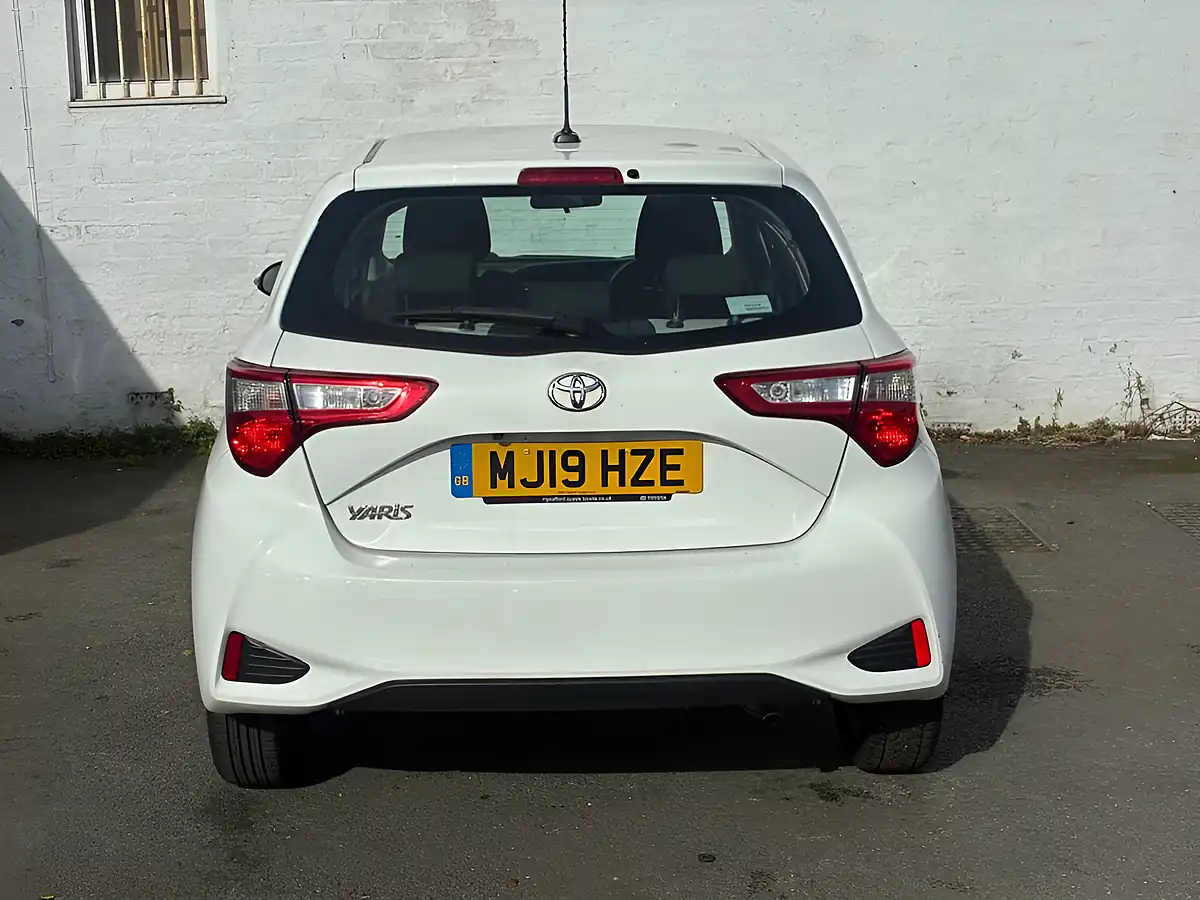 Used 2019 Toyota Yaris Icon White - Interior and Exterior details 9