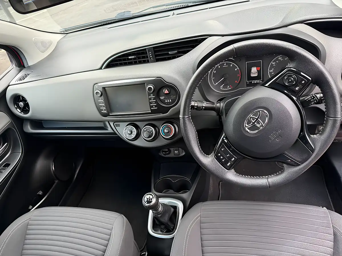 Used 2019 Toyota Yaris Red - Interior and Exterior details 5